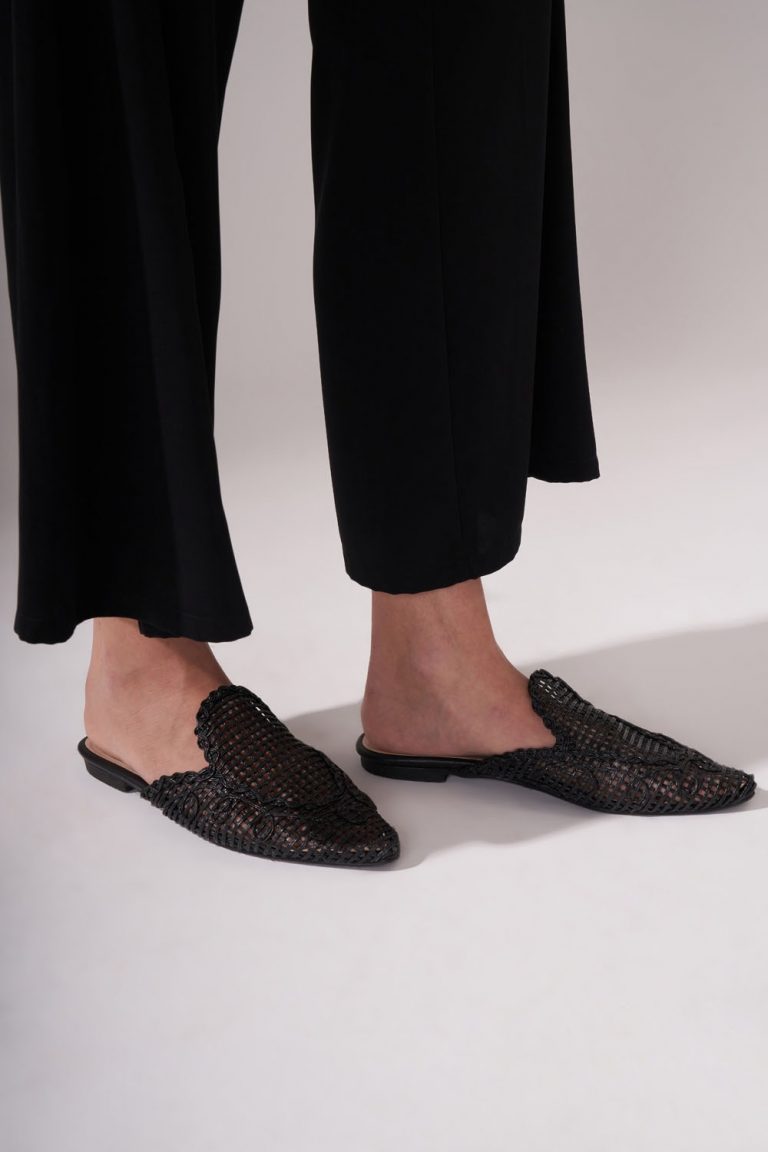 Örgü Tasarımlı Mule Terlik (Siyah) - Mizalle