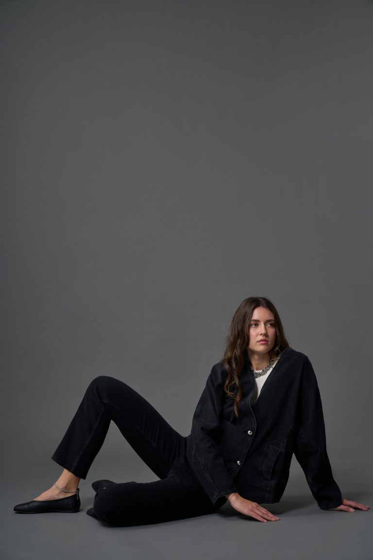 Mizalle Antrasit Oversize Yakasız Denim Ceket - Mizalle