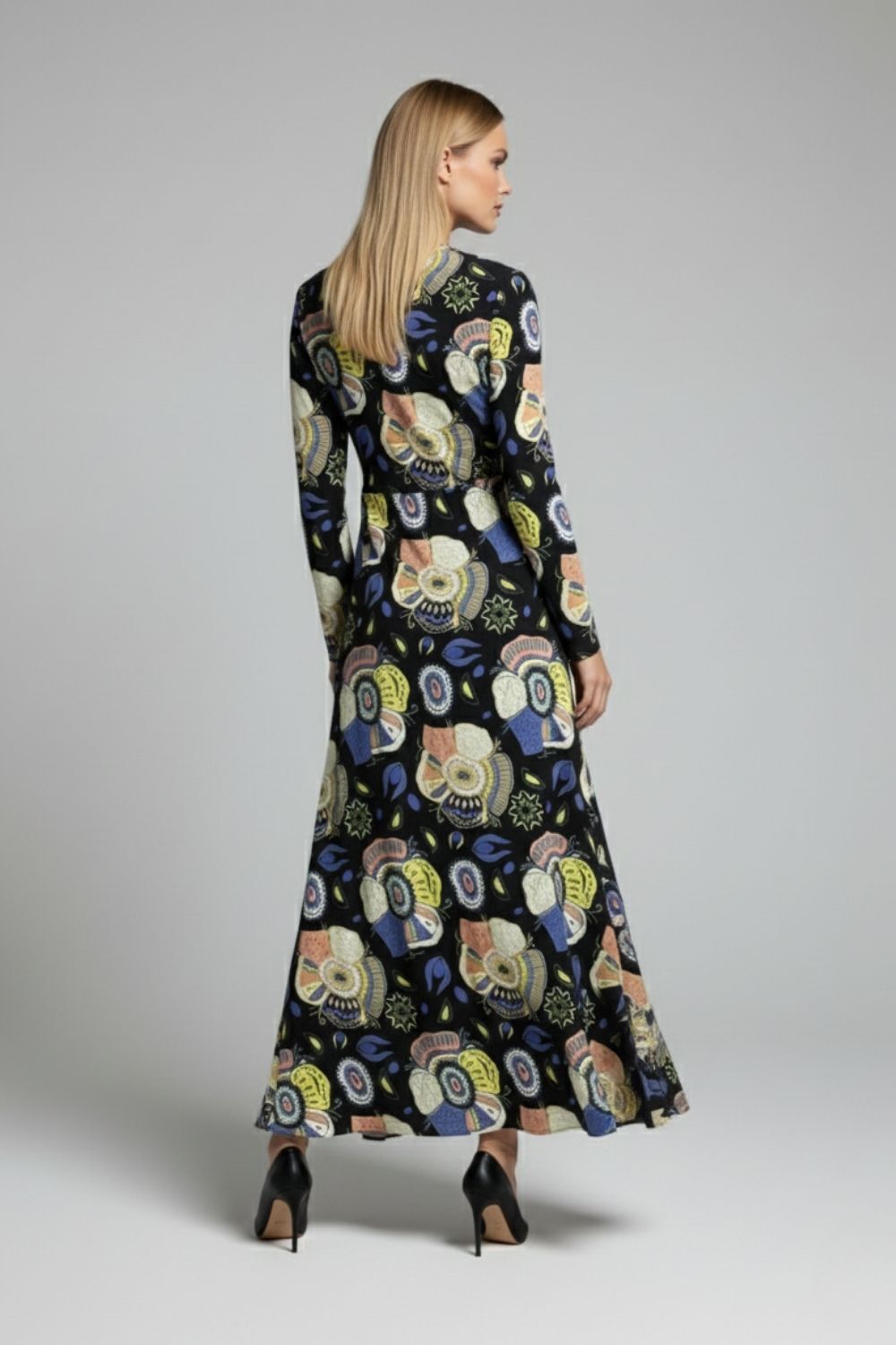 Mizalle Mavi Desenli Kat Volanlı Etek Detaylı Uzun Elbise - Mizalle