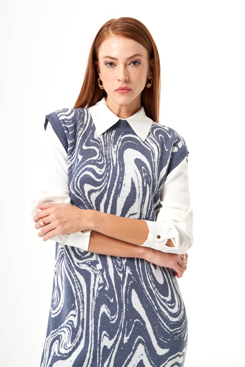 Mizalle İndigo Mavi Mermer Desenli Uzun Triko Elbise 