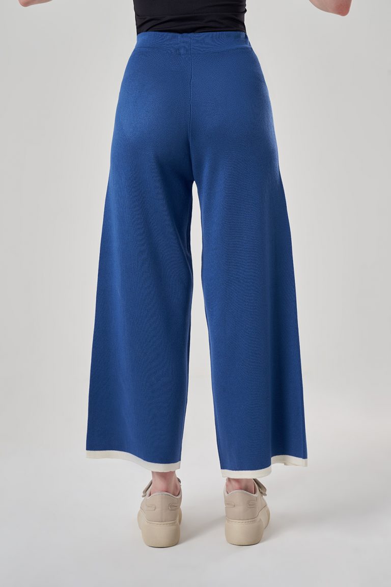 Mizalle Paçası Biyeli Geniş Kesim EkruTriko Pantolon - Mizalle