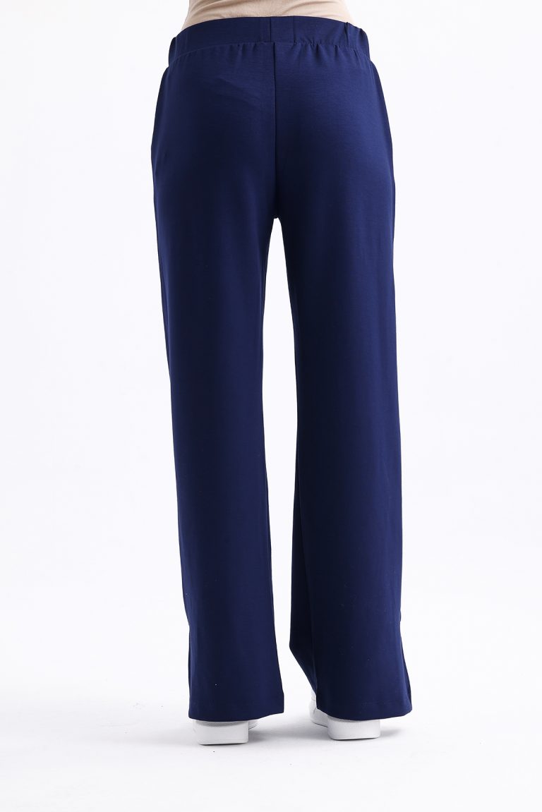 Mizalle Paçası Yırtmaçlı Pamuklu Lacivert Jogger Pantolon - Mizalle