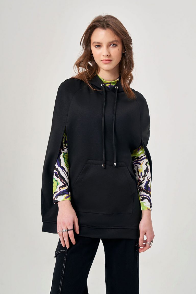 Mizalle Kapüşonlu Siyah Pelerin Sweatshirt - Mizalle