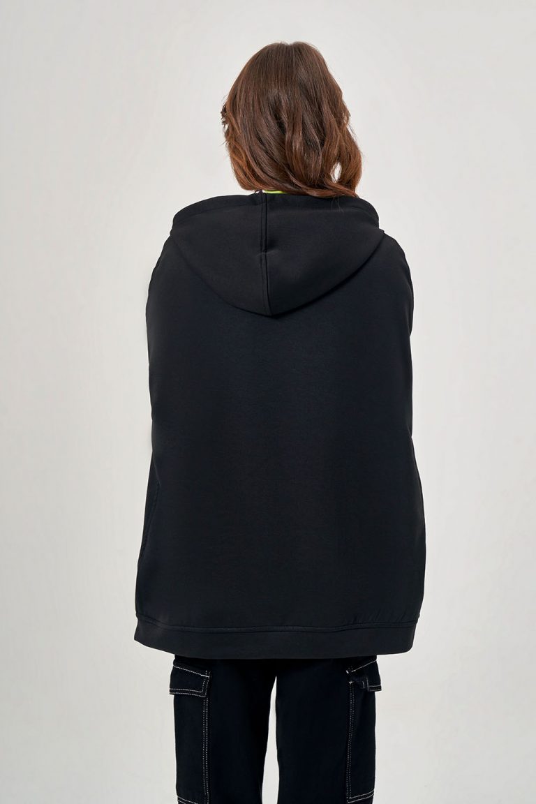 Mizalle Kapüşonlu Siyah Pelerin Sweatshirt - Mizalle