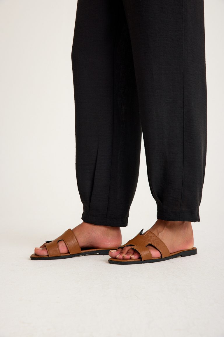 Mizalle Keten Görünümlü Rahat Kesim Siyah Jogger Pantolon - Mizalle