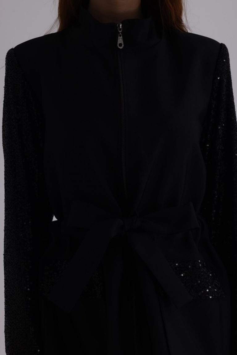 Mizalle Payet Detaylı Siyah Kuşaklı Şık Saten Ceket - Mizalle