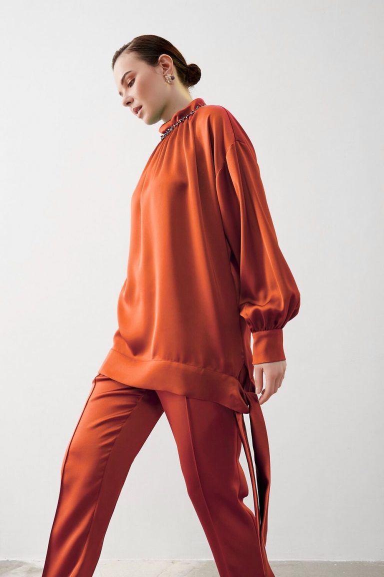 Mizalle Nar Çiçeği Saten Krep Rahat Kesimli Pantolon - Mizalle