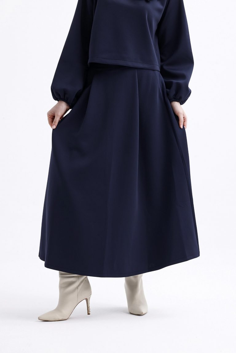 Mizalle Lacivert Volanlı Uzun Scuba Etek - Mizalle