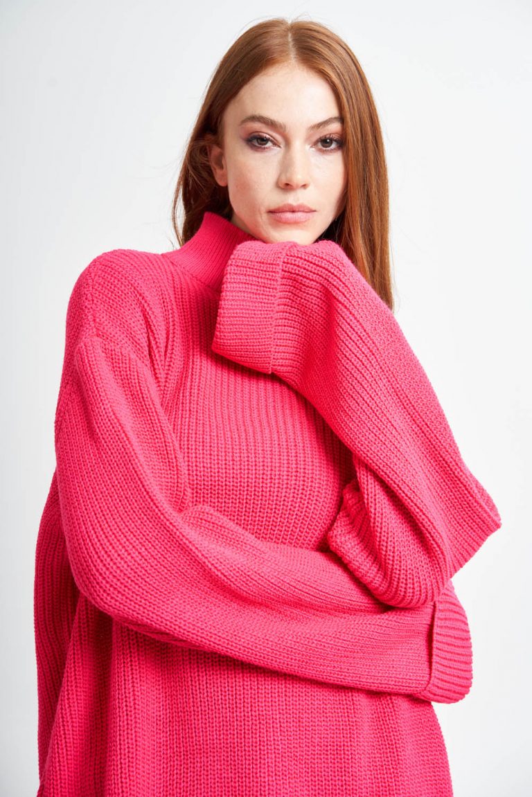 Mizalle Yüksek Yaka Oversize Fuşya Triko Kazak - Mizalle