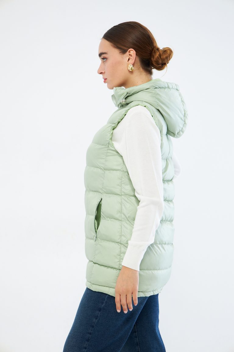 Mizalle Yeşil Puffa Dolgulu Şişme Şapkalı Yelek - Mizalle