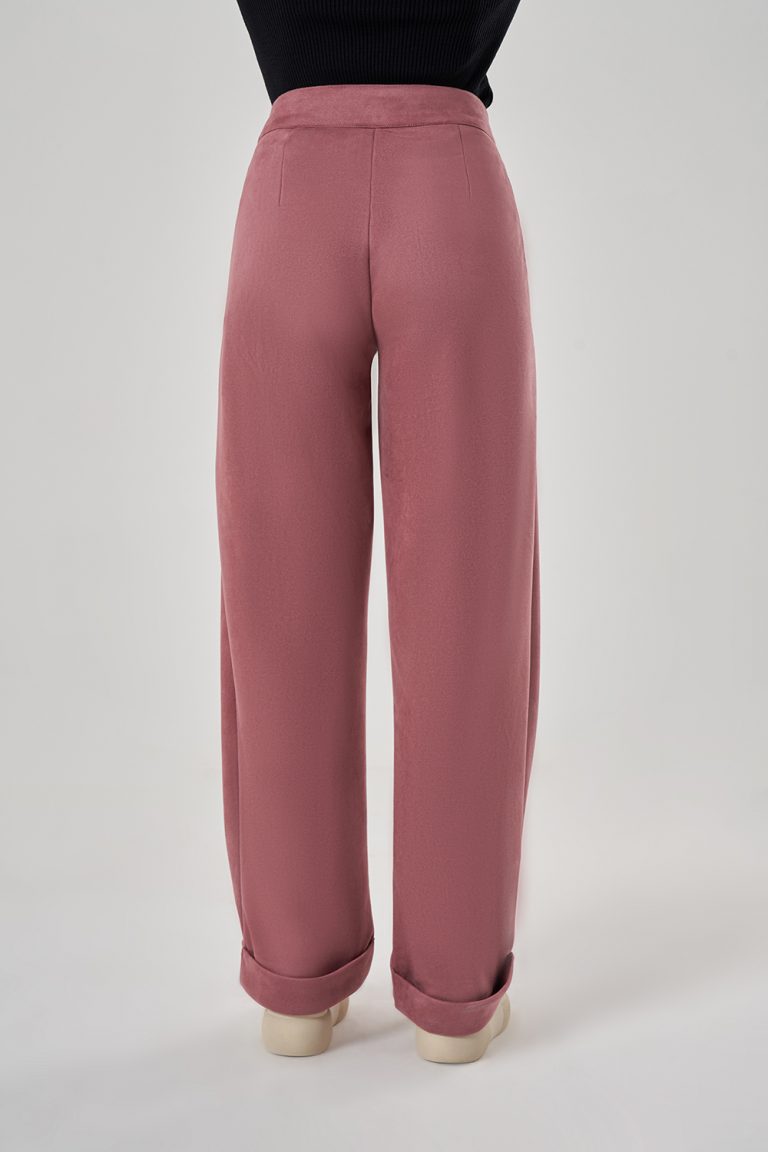 Mizalle Süet Dokulu Siyah Rahat Pantolon - Mizalle