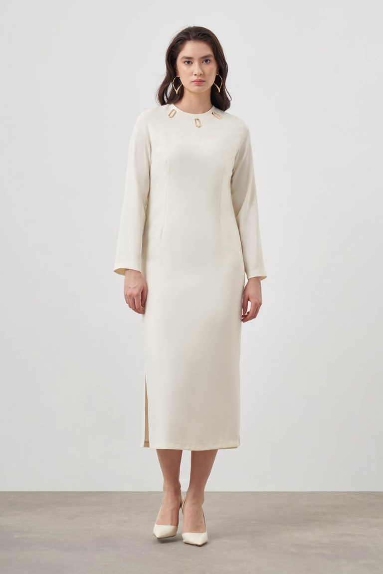 Mizalle Yaka Detaylı Krep Maksi Ekru Elbise - Mizalle