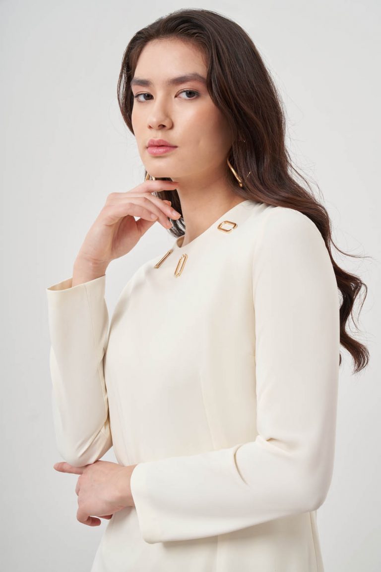 Mizalle Yaka Detaylı Krep Maksi Ekru Elbise - Mizalle