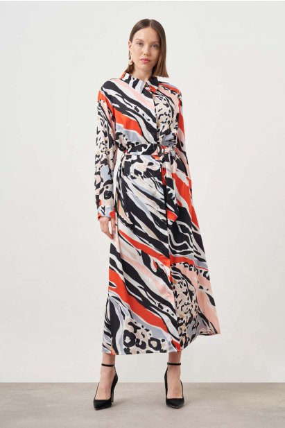 Mizalle Siyah Kırmızı Desenli Uzun Gömlek Elbise - Mizalle