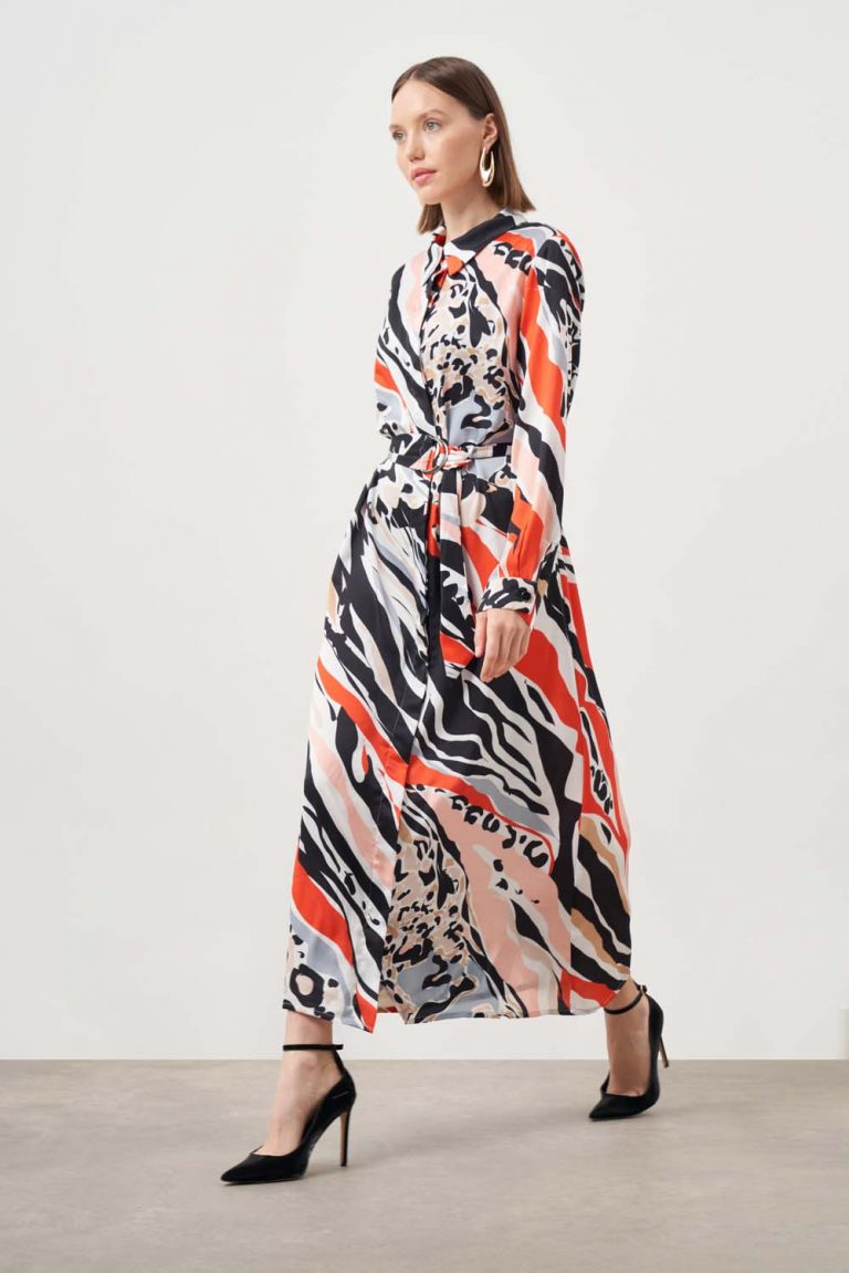 Mizalle Siyah Kırmızı Desenli Uzun Gömlek Elbise - Mizalle