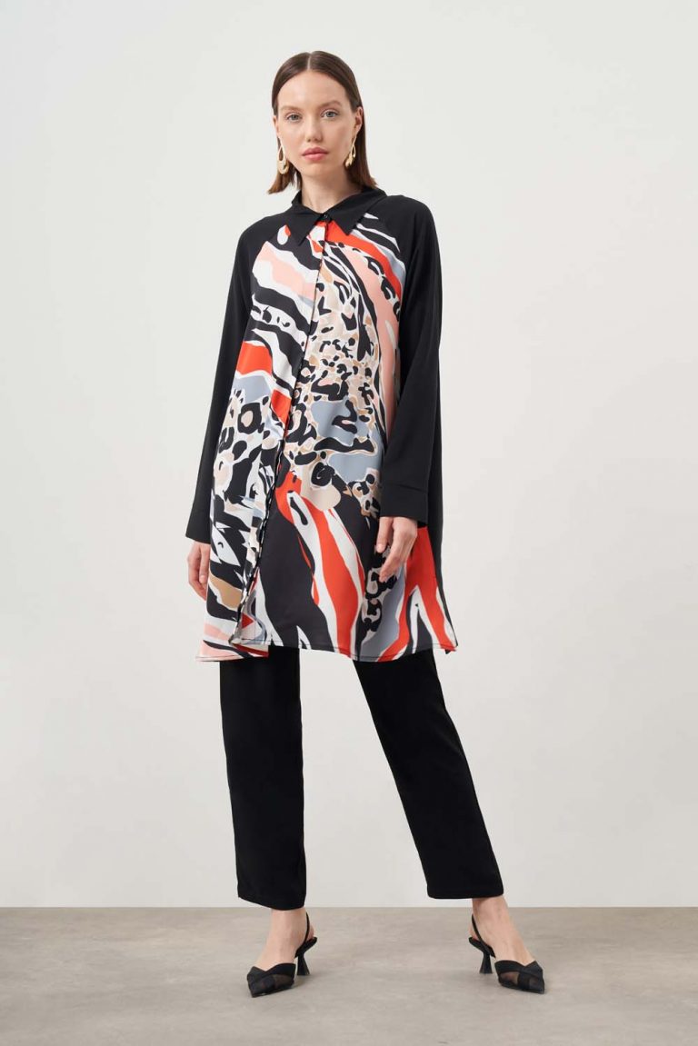 Mizalle Siyah Özel Tasarım Desenli Tunik - Mizalle