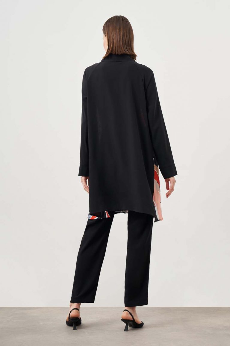 Mizalle Siyah Özel Tasarım Desenli Tunik - Mizalle