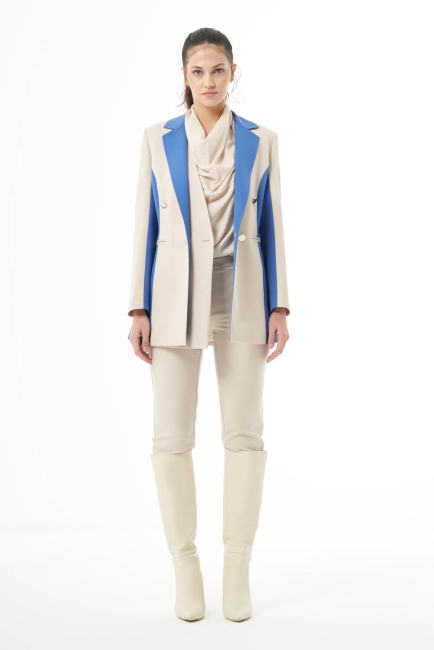 Mizalle - Mizalle Renk Bloklu Özel Tasarım Bej&İndigo Kruvaze Ceket