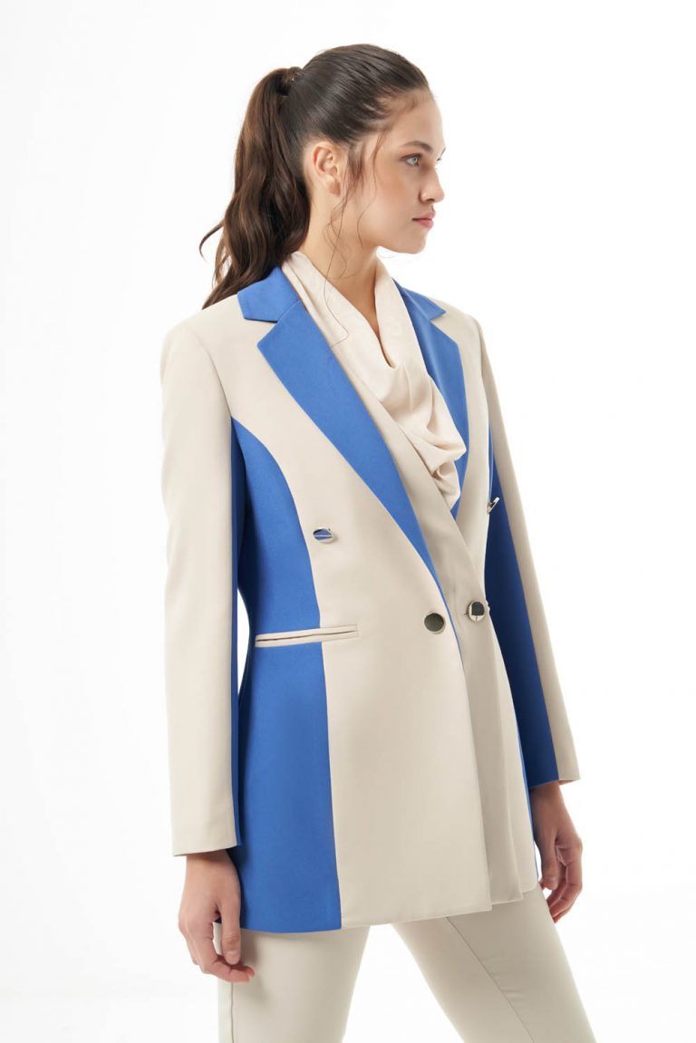 Mizalle Renk Bloklu Özel Tasarım Bej&İndigo Kruvaze Ceket - Mizalle