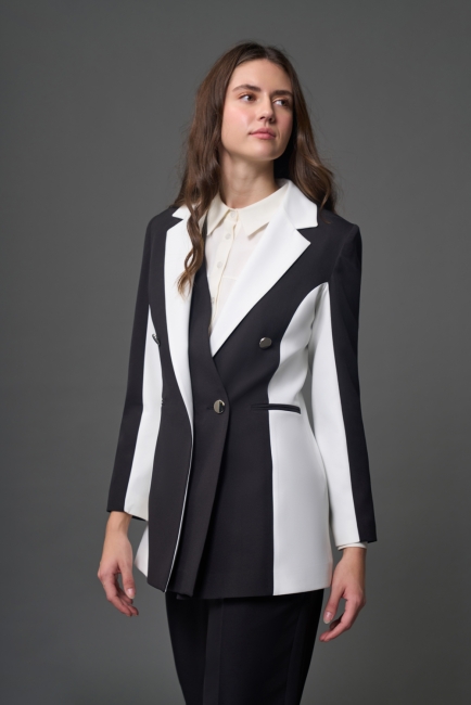 Mizalle - Mizalle Renk Bloklu Özel Tasarım Siyah&Beyaz Kruvaze Ceket