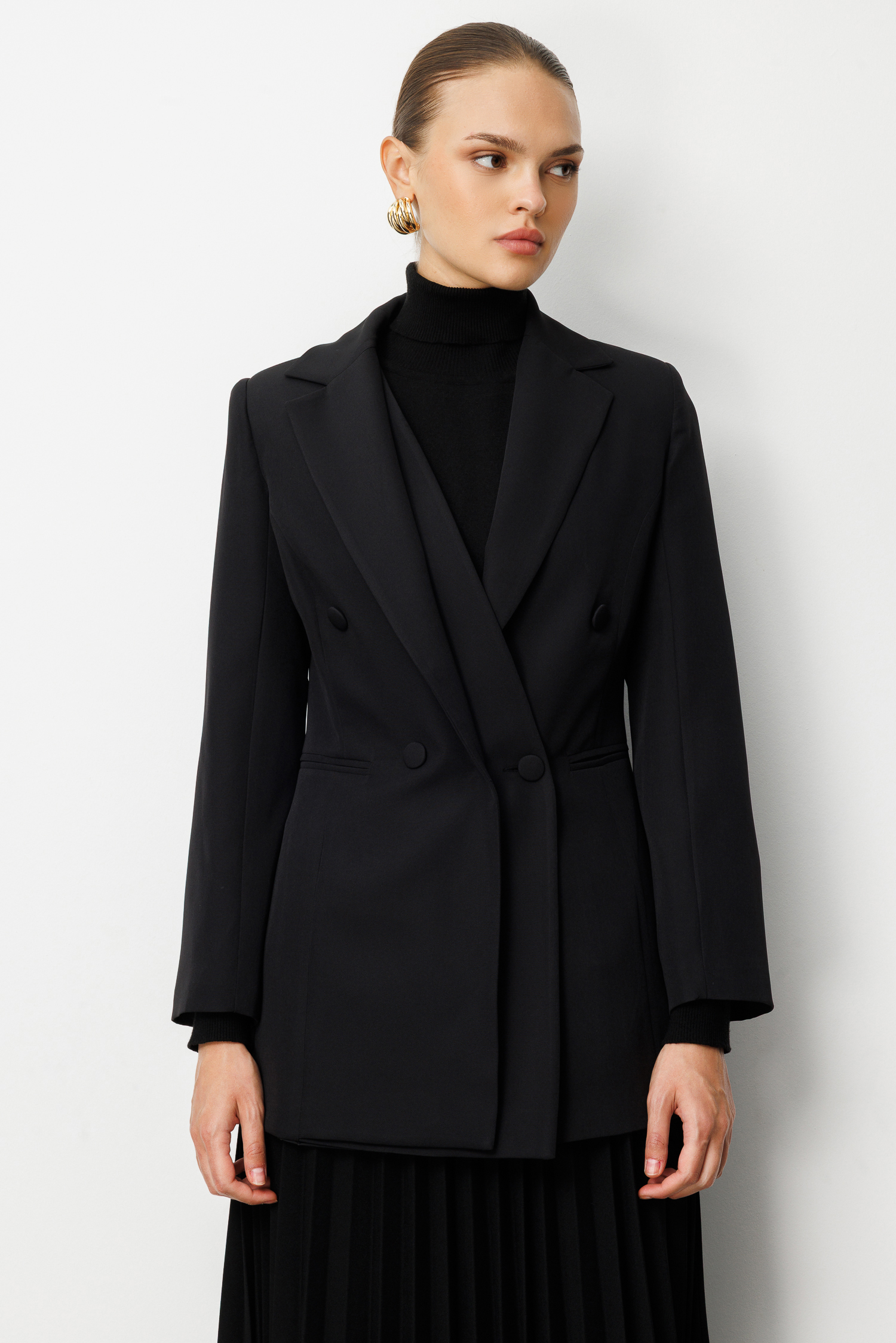 Mizalle Renk Bloklu Özel Tasarım Siyah Kruvaze Ceket