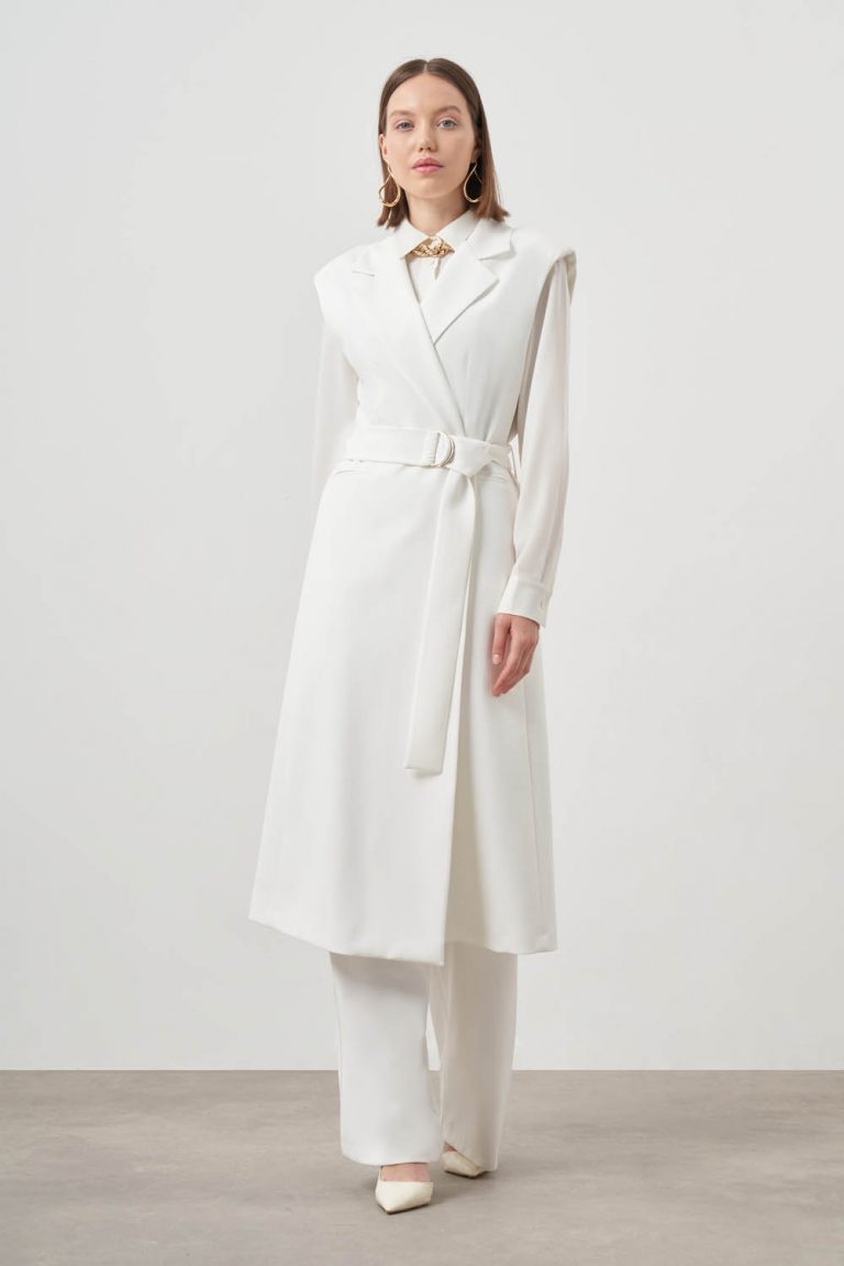 Mizalle Kemerli Uzun Ekru Anvelop Yelek - Mizalle