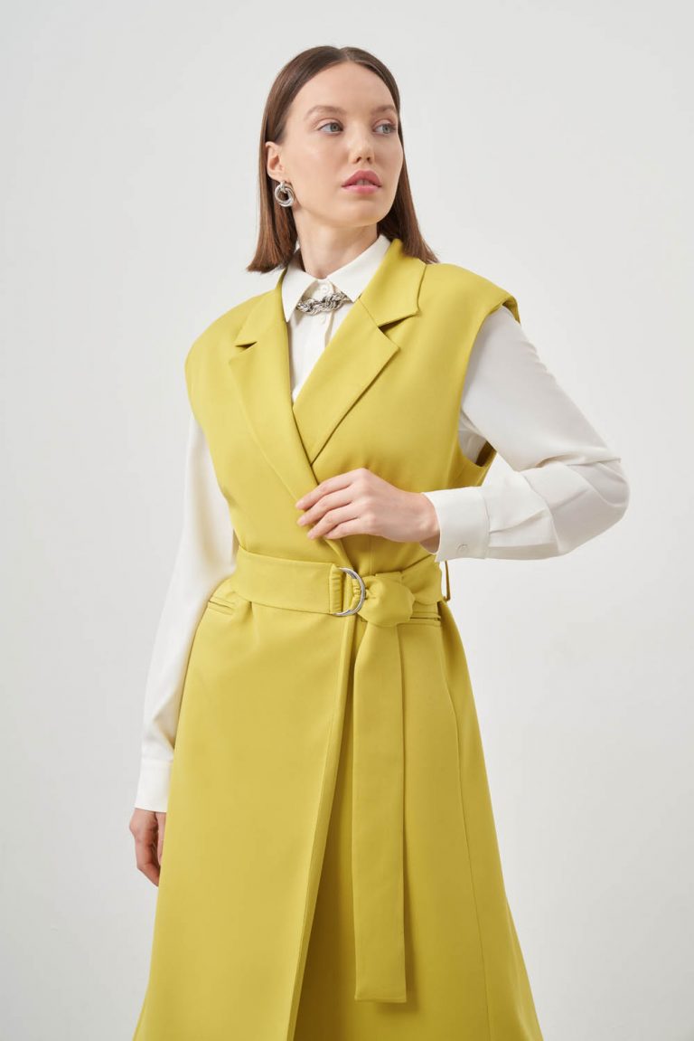 Mizalle Kemerli Uzun Yağ Yeşili Anvelop Yelek - Mizalle