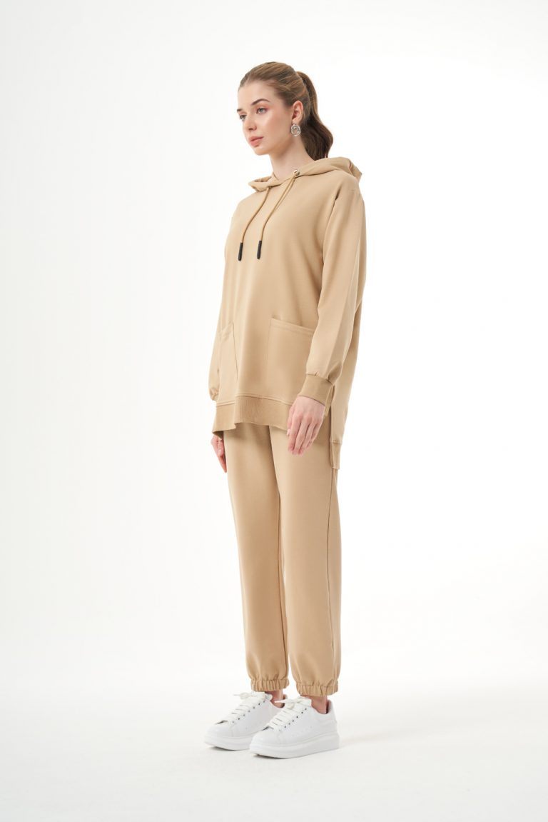 Mizalle Kapüşonlu Torba Cepli Bej Rengi Sweatshirt - Mizalle