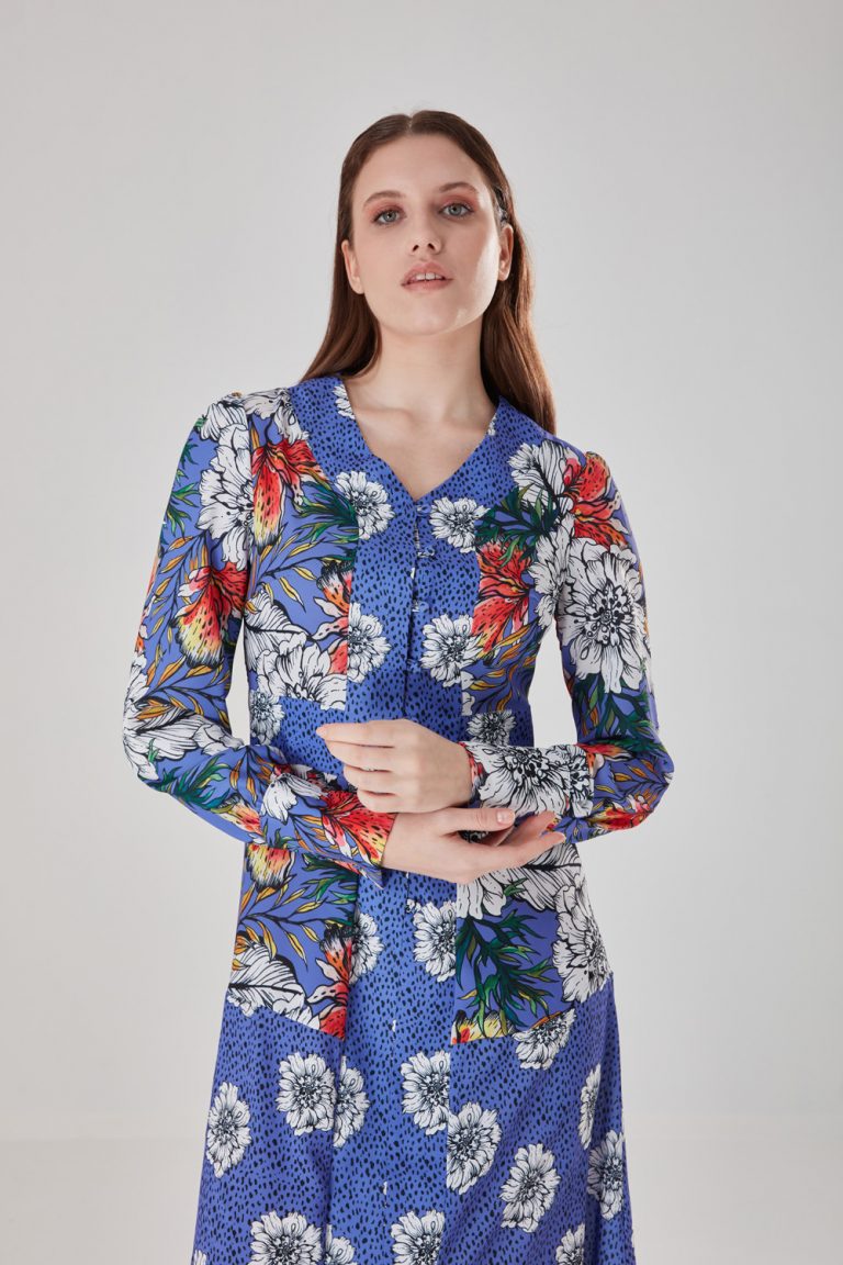 Mizalle Mavi Çiçek Desenli Uzun Yazlık Pamuk Karışımlı Elbise - Mizalle