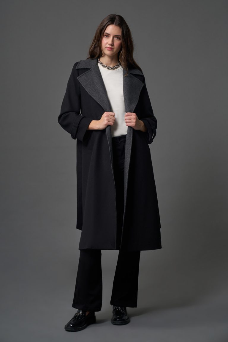 Mizalle Antrasit Yaka Detaylı Uzun Siyah Kaşe Kaban - Mizalle