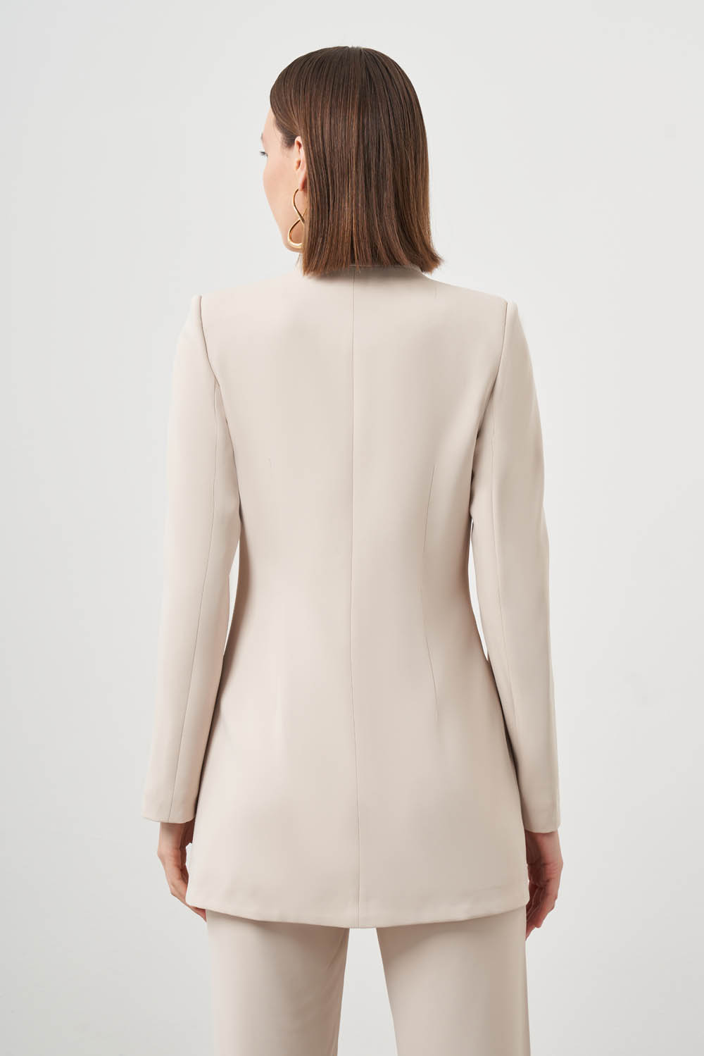 Mizalle Premium Krep Yakasız Klasik Bej Rengi Ceket - 6