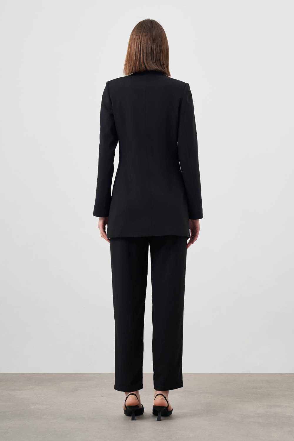 Mizalle Premium Krep Yakasız Klasik Siyah Ceket - 5