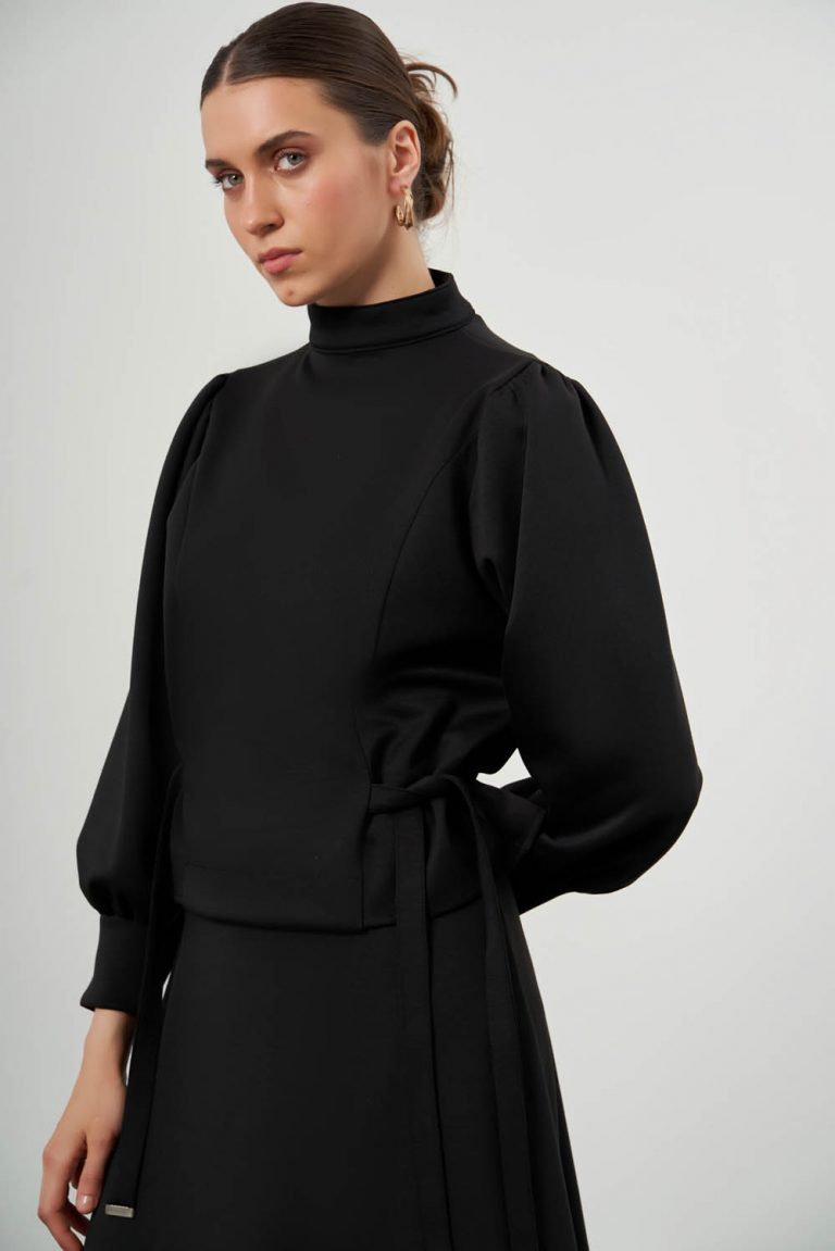 Mizalle Siyah Dik Yaka Belden Bağlamalı Krep Bluz - Mizalle