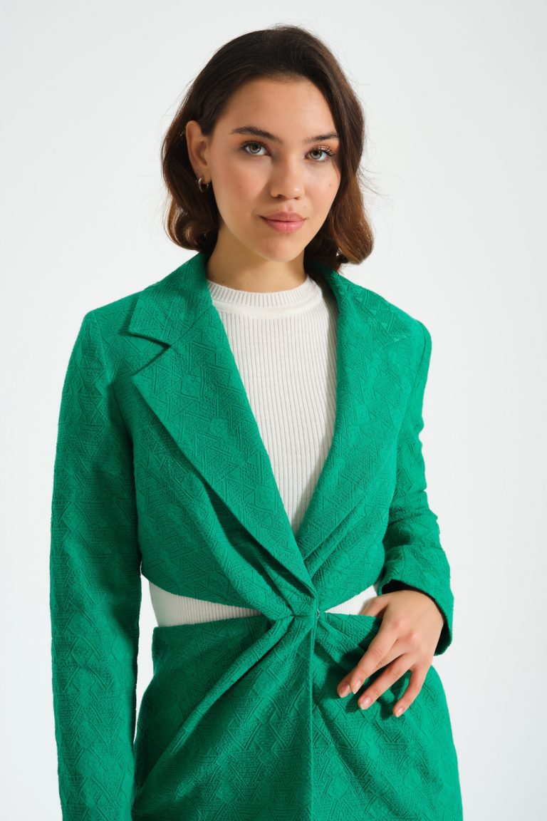 Mizalle Jakar Dokulu Cut Out Detaylı Yeşil Ceket - Mizalle