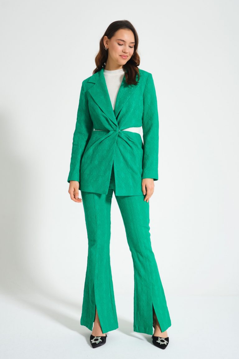 Mizalle Jakar Dokulu Cut Out Detaylı Yeşil Ceket - Mizalle