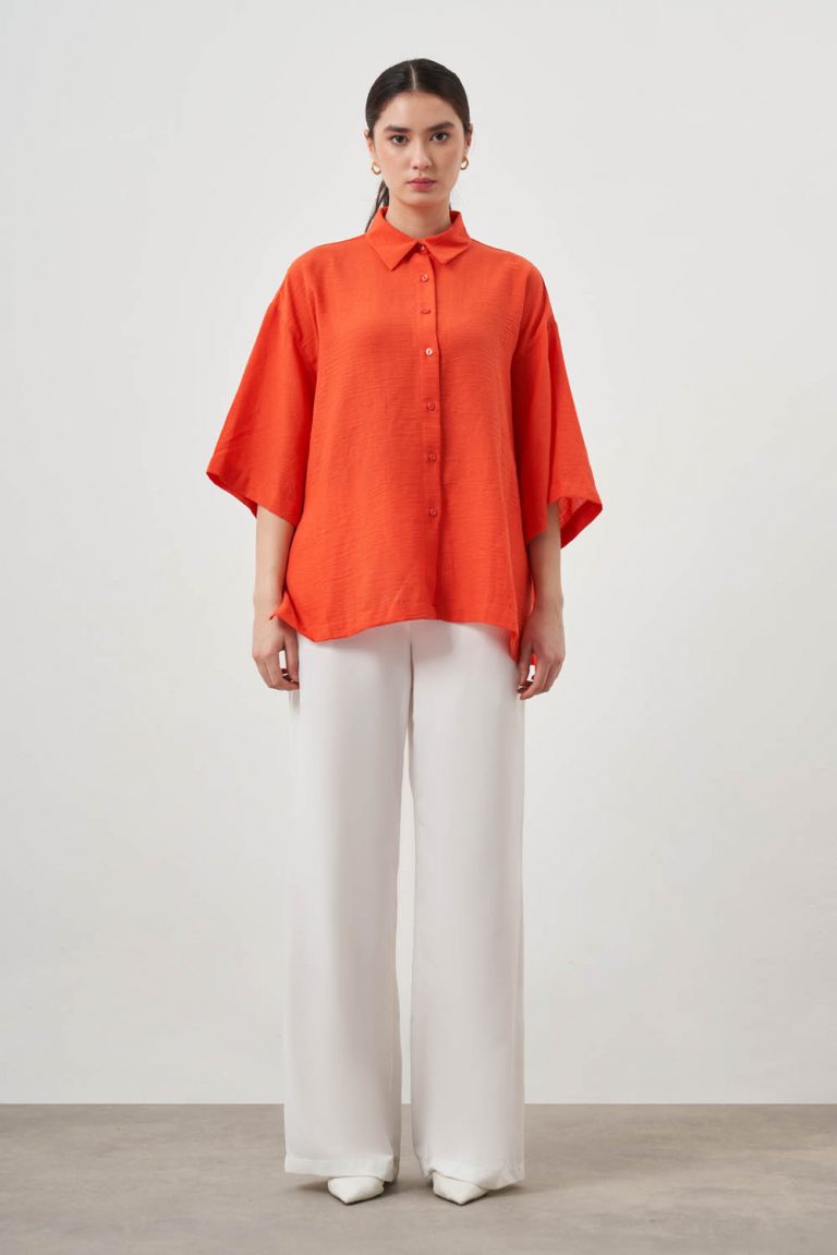 Mizalle Keten Görünümlü Oversize Yarım Kollu Nar Çiçeği Gömlek - Mizalle