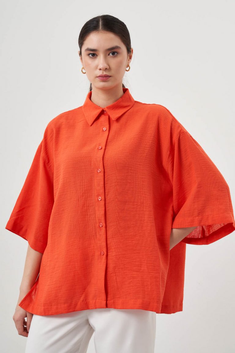 Mizalle Keten Görünümlü Oversize Yarım Kollu Nar Çiçeği Gömlek - Mizalle