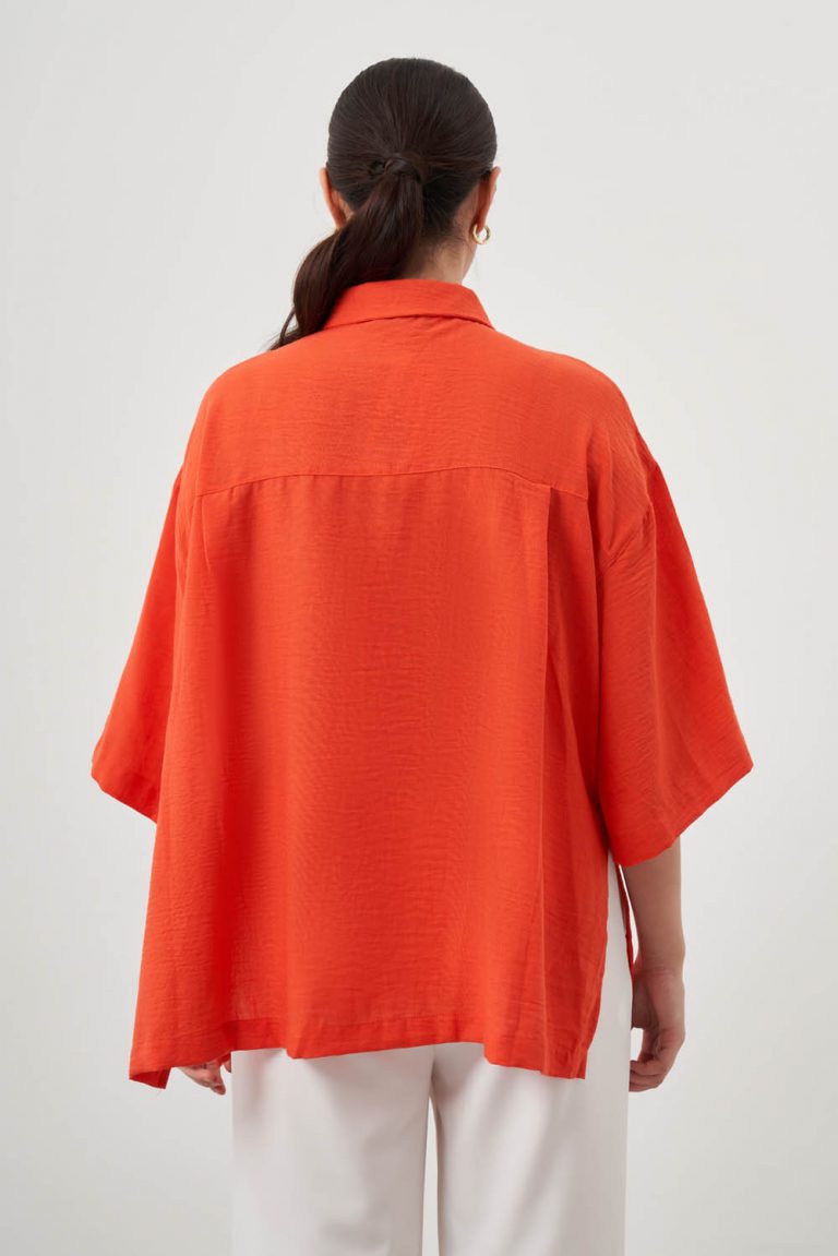 Mizalle Keten Görünümlü Oversize Yarım Kollu Nar Çiçeği Gömlek - Mizalle